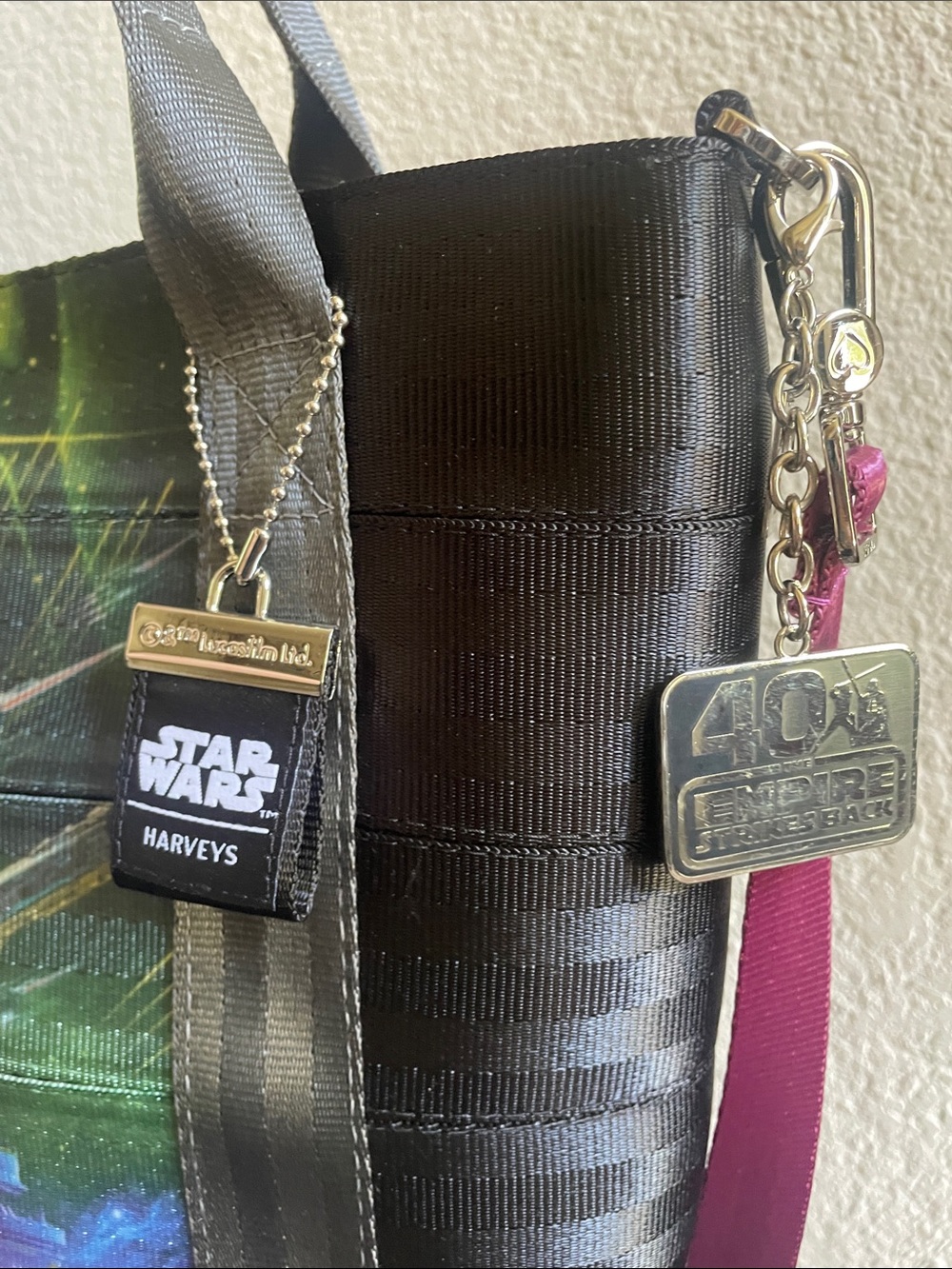Harveys Star Wars Empire Strikes Back Tote - Black with Purple Strap - Picture 3 of 8